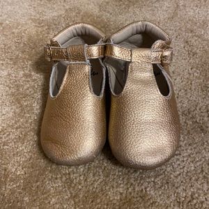 Golden Monkey Feet T-straps